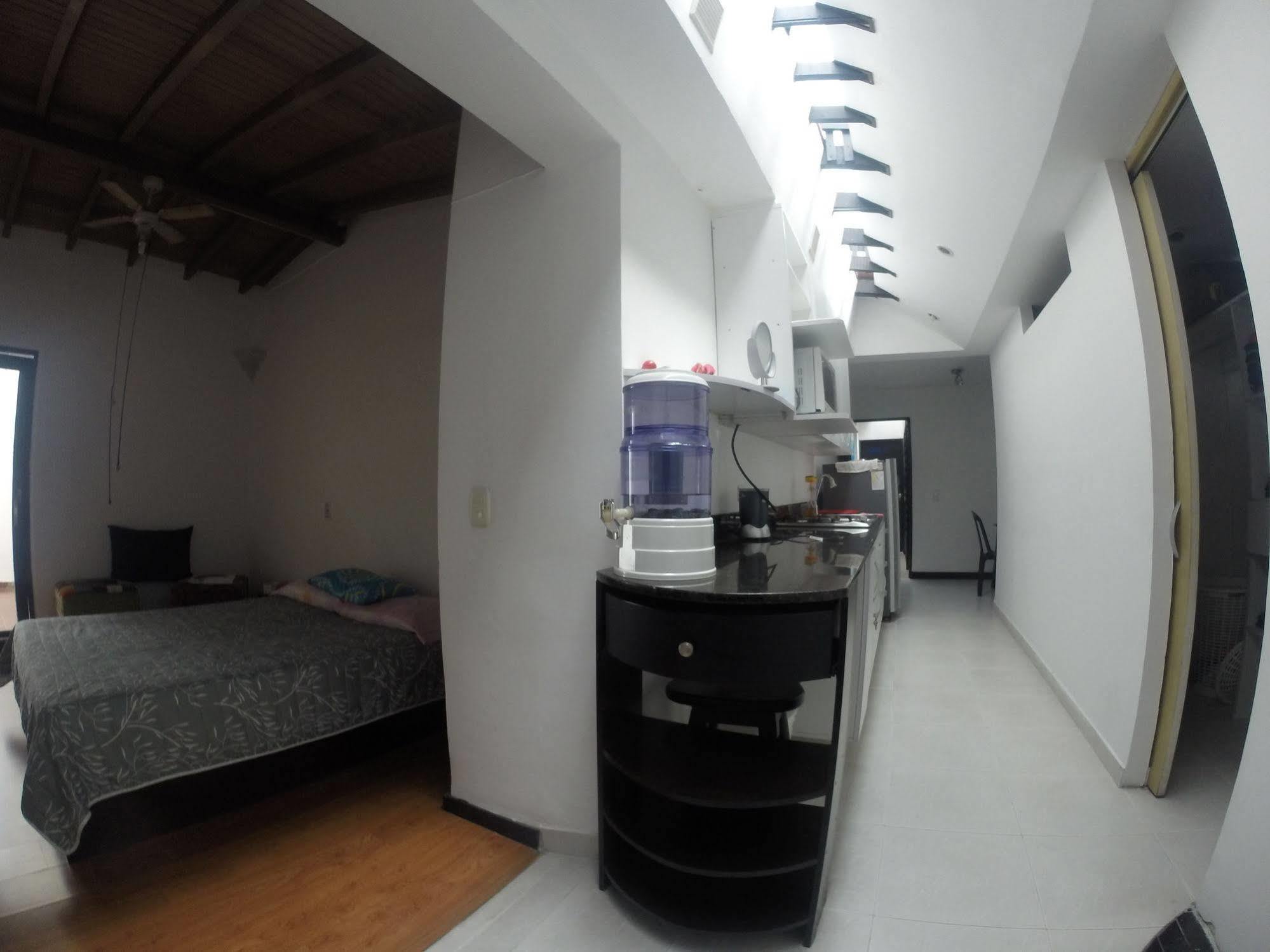 Ayenda 1224 Pixel House (Adults Only) Hotel Medellín Buitenkant foto